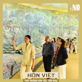 Dấu ấn thời đại Hồ Chí Minh