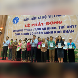 Bản tin thời sự sáng 3/11/2025: Chuẩn bị tặng thẻ bảo hiểm y tế cho người có hoàn cảnh khó khăn