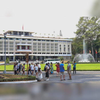 Bản tin thời sự sáng 1/5/2025: Lượng khách du lịch tới các điểm văn hóa - lịch sử tăng cao