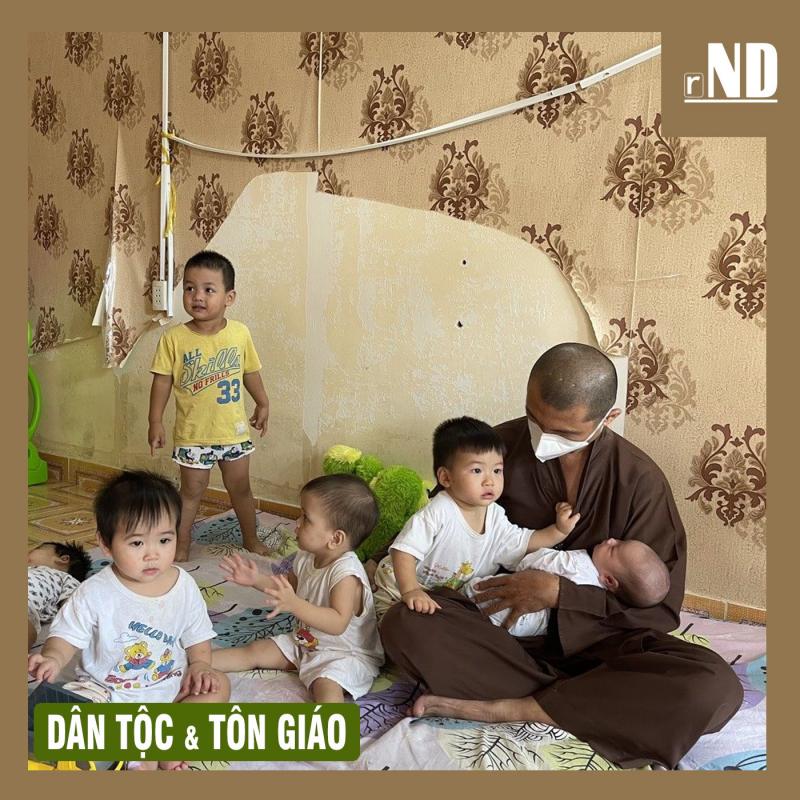 Tiếng trẻ thơ trong ngôi chùa cổ